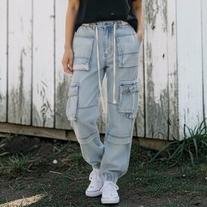 Stylish Light Blue Cargo Jeans 🌺 NEW !!